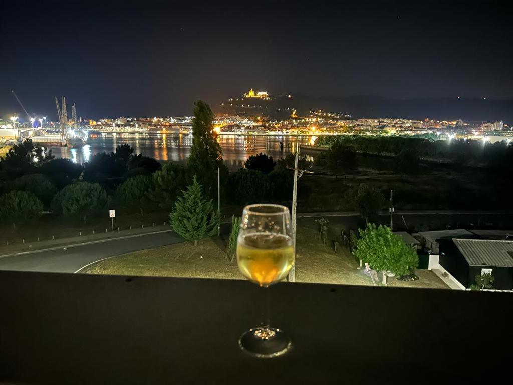 Apartment River Town View - Luxury With Jacuzzi On Terrace Viana do Castelo