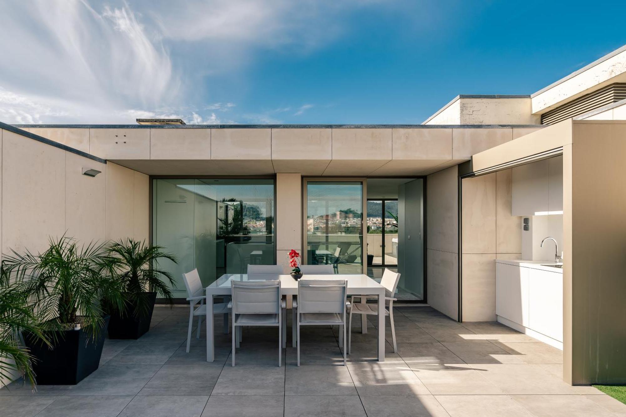 River Town View - Luxury With Jacuzzi On Terrace Apartment