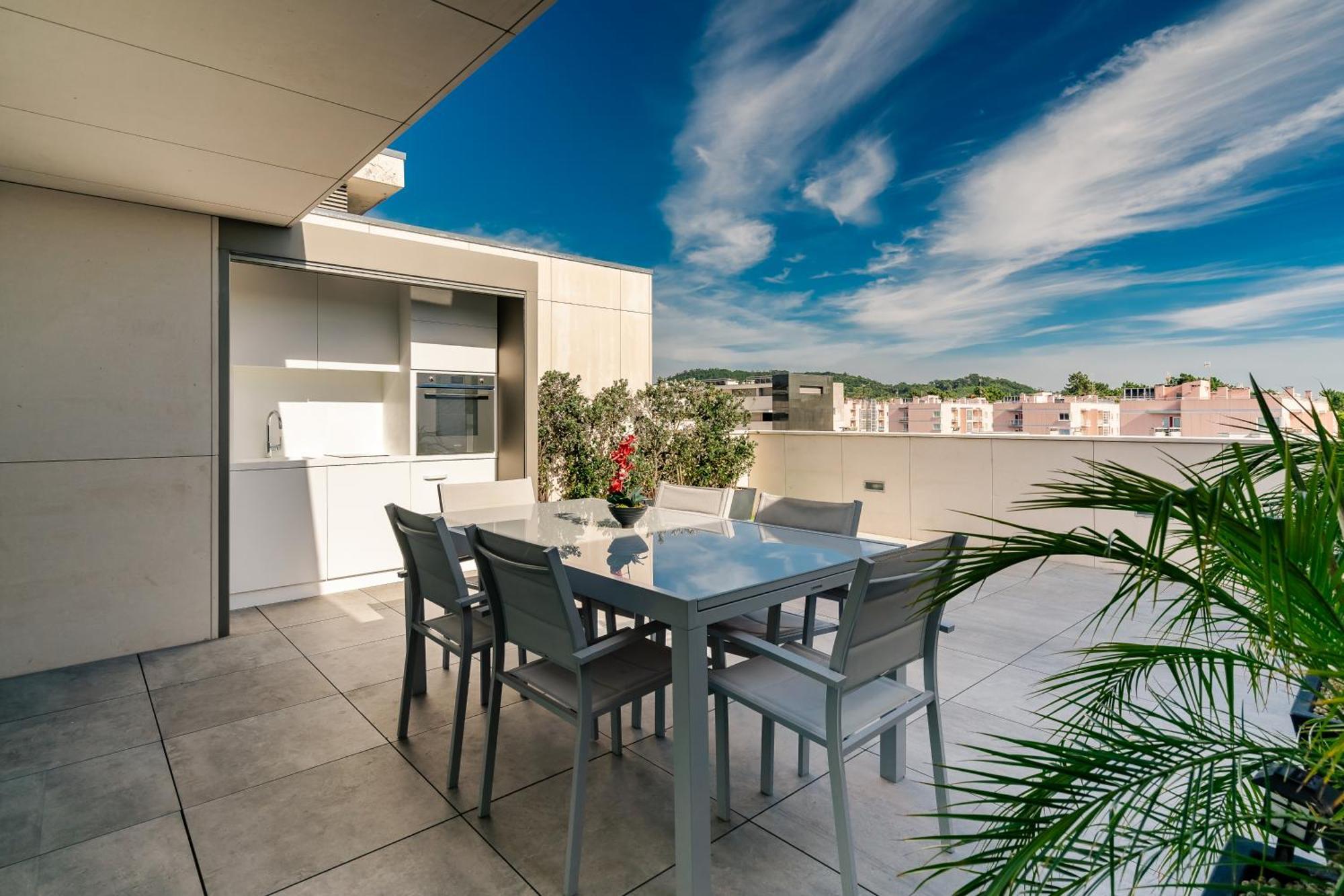 Apartment River Town View - Luxury With Jacuzzi On Terrace *